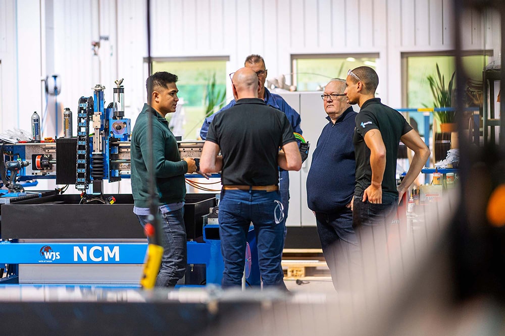 Visit to the production halls to see the technology behind the scenes.