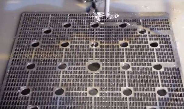 NCM 10 Mircocut – extreme tolerances and narrow cuts. For fine parts and high-tech applications.